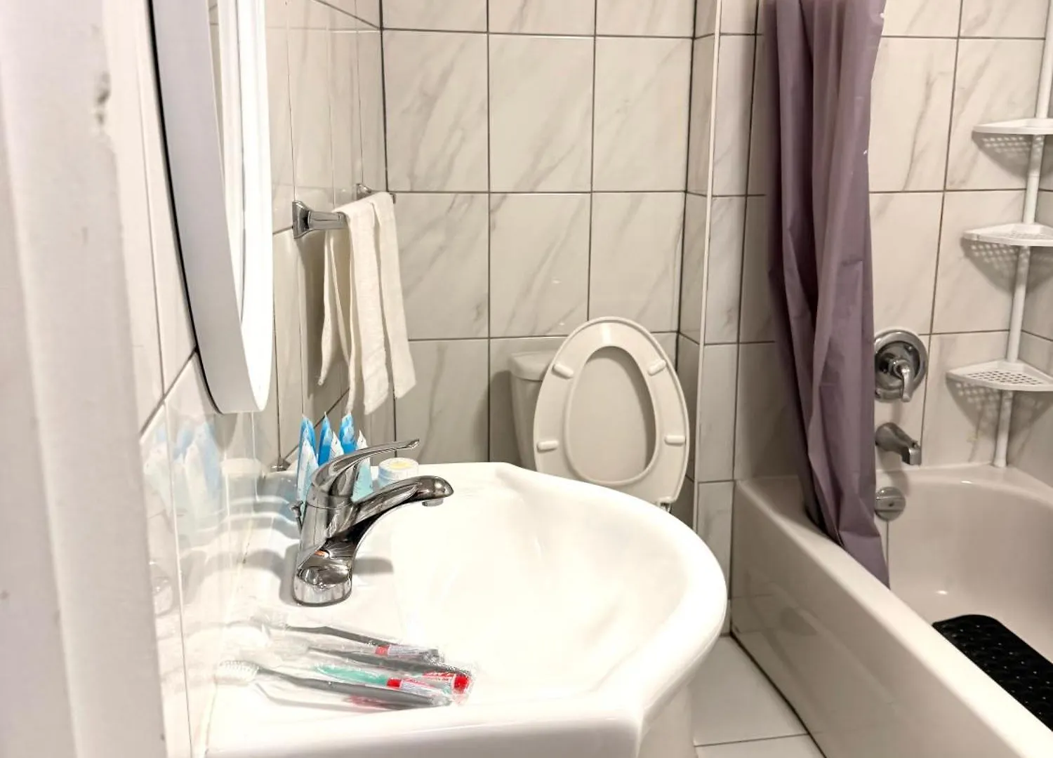 Apartment 5Bed Family House Londonderry Mall Edmonton
